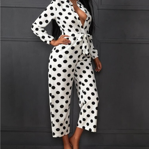 (NWOT) Polka dot belted jumpsuit - Picture 4 of 6